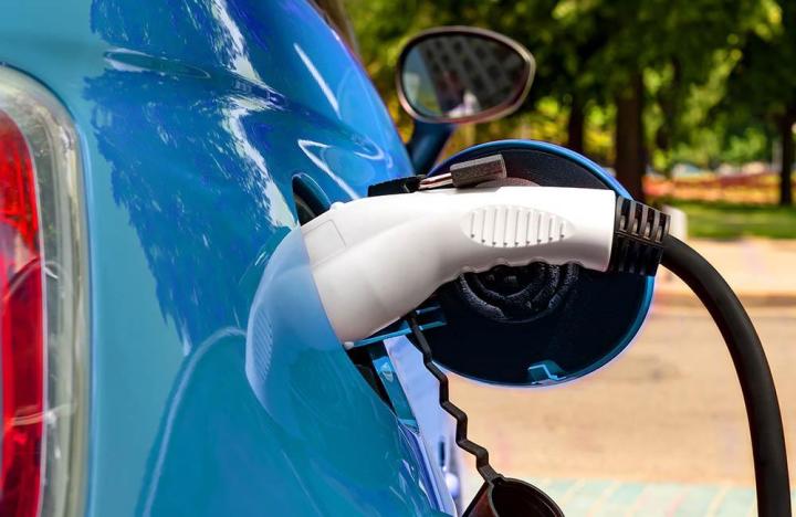 Installateurs de bornes de recharge pour véhicules électriques et hybrides West Island