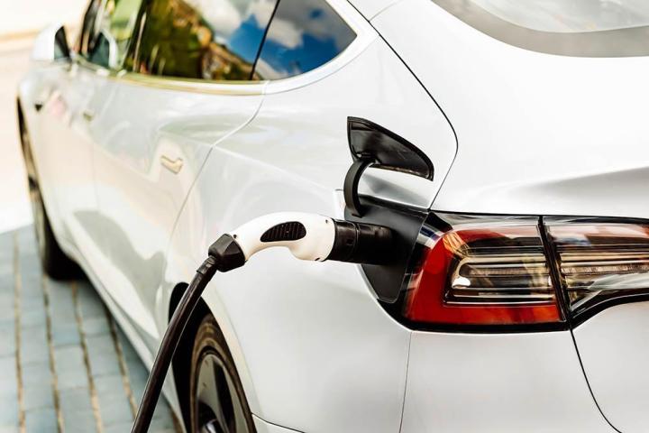 La compagnie Éconoprix Électrique propose un service d’installation de bornes de recharge